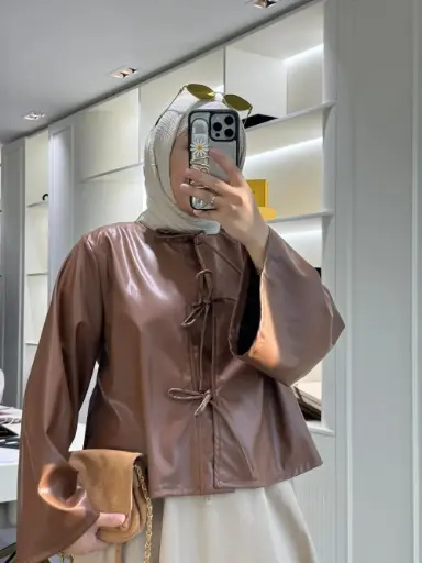 *جاكيت جلد قصير 6868